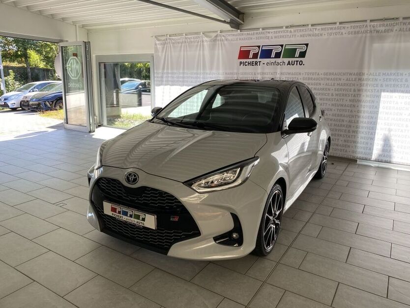 Yaris