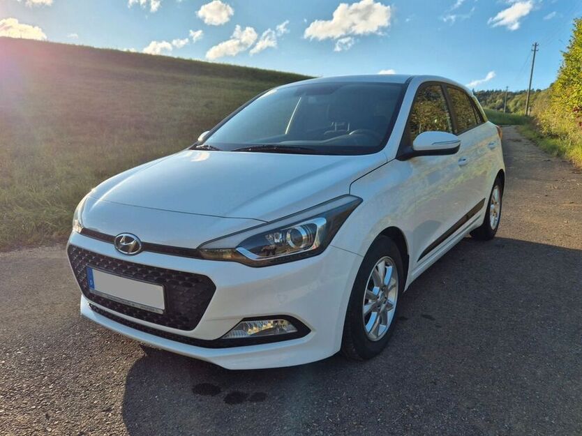 i20