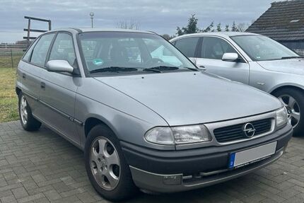 Opel Astra 102.056 km 1.500 &euro; Cottbus 03042