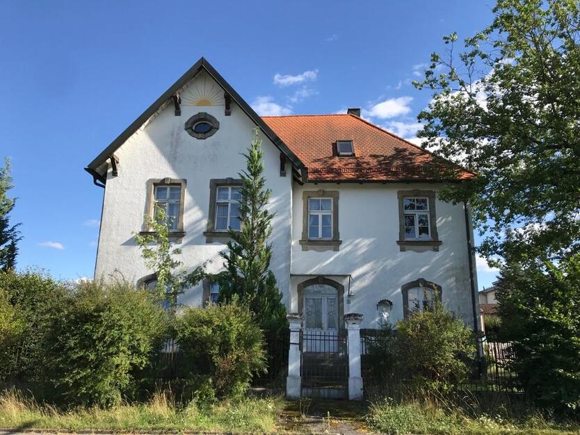 historische Villa (Massivbauweise) im Raum Bayreuth