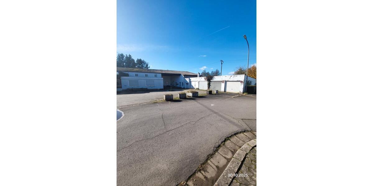 Mehrfamilienhaus, Wohnhaus Dillingen (Saar) - 14 Zimmer, 370 m&sup2;, 335.000&euro; | Angebot:26545506