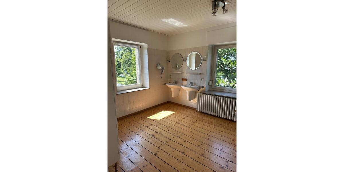 Bauernhaus, Landhaus Geseke - 6 Zimmer, 168 m&sup2;, 1.600&euro; | Angebot:26568093