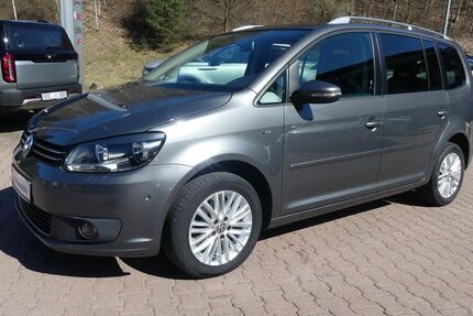 VW Touran 110.550 km 10.990 € Schneeberg 08289