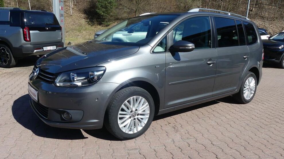 VW Touran 110.550 km 10.990 € Schneeberg 08289