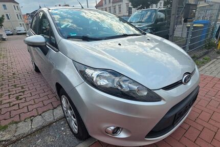 Ford Fiesta 195.000 km 2.450 &euro; zwickau 08064