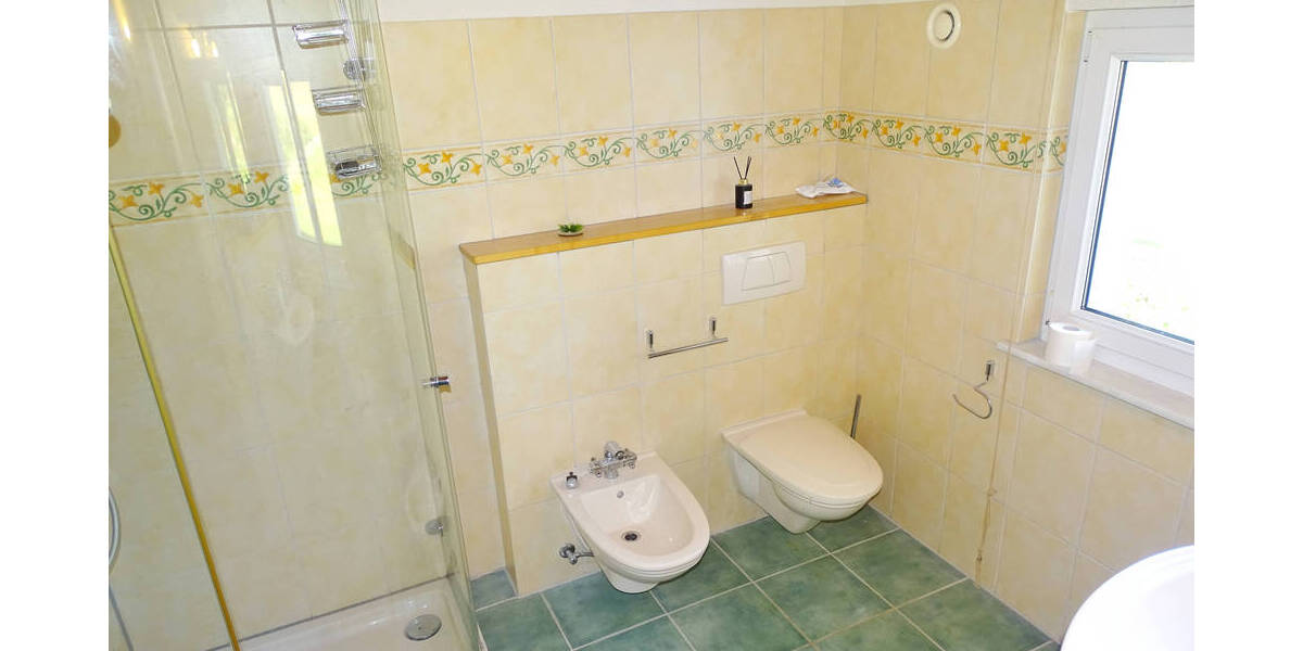 Einfamilienhaus Grenzach-Wyhlen Wyhlen - 7 Zimmer, 400 m&sup2;, 2.200.000&euro; | Angebot:25727824