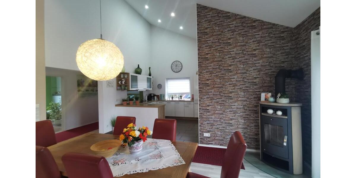 Außergewöhnlicher, barrierefreier Architekten-Bungalow mit Garten und Terrasse 3 zimmer