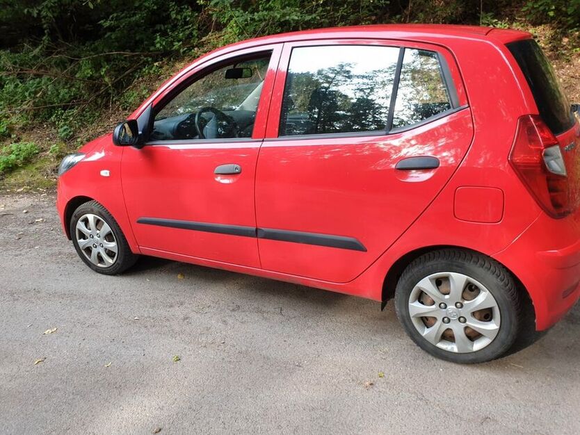 i10