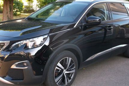 Peugeot 5008 148.000 km 15.900 &euro; Leinfelden-Echterdingen 70771