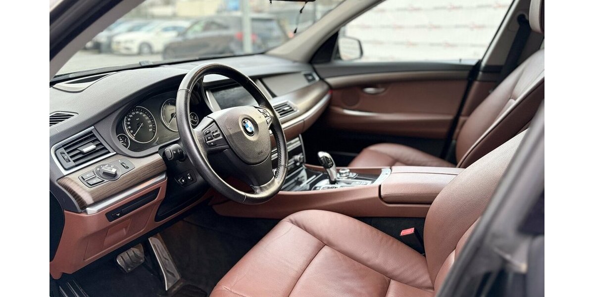 BMW 530 Gran Turismo xDrive / M Paket / PANO / Leder 179.000 km 14.900 &euro; Mönchengladbach 41066