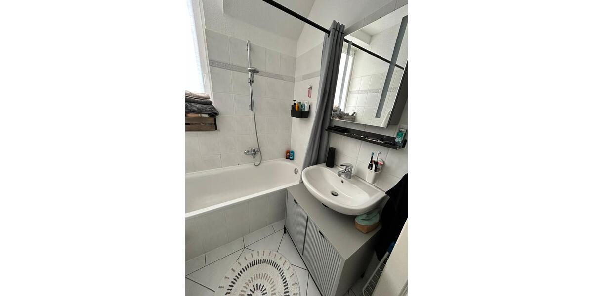 Dachgeschoßwohnung Burgdorf - 2.5 Zimmer, 70 m&sup2;, 189.000&euro; | Angebot:26291622