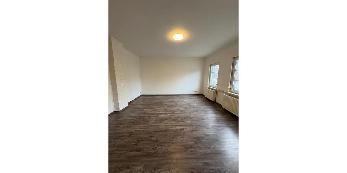 Erdgeschoßwohnung Gummersbach - 3 Zimmer, 73 m&sup2;, 875&euro; | Angebot:25055013