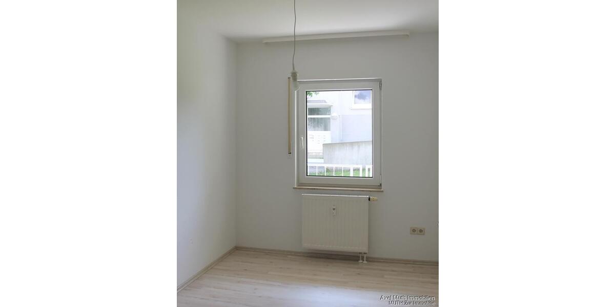 Erdgeschoßwohnung Sulzfeld - 3 Zimmer, 71 m&sup2;, 780&euro; | Angebot:26563798