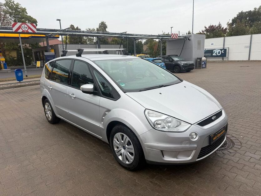 Ford S-Max 169.852 km 4.200 € Berlin 13127