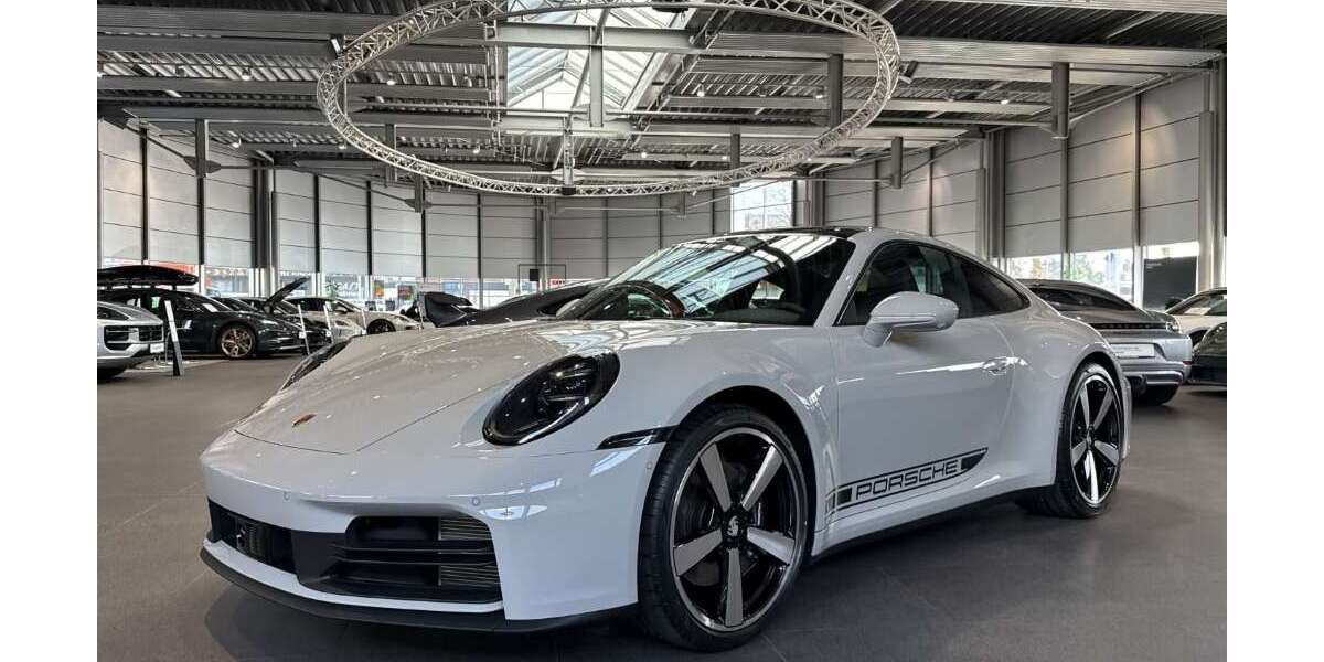 Porsche 992 14.750 km 141.790 &euro; Paderborn 33100