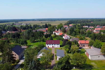 Haus Karstädt Dallmin - 7 Zimmer, 220 m&sup2;, 370.000&euro; | Angebot:25801857