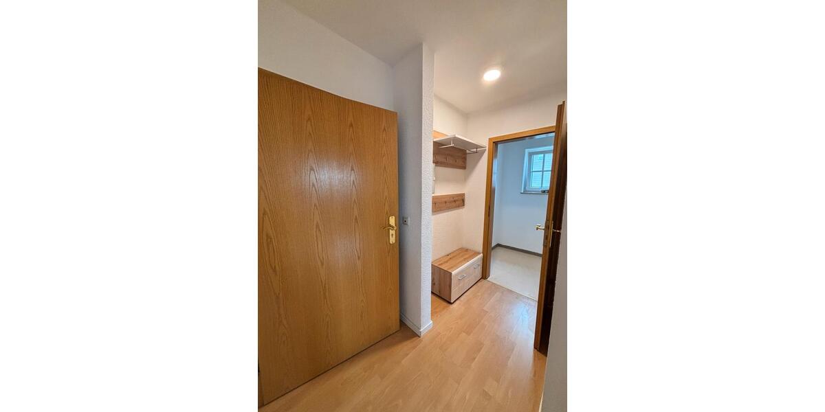 Etagenwohnung Weinböhla - 3 Zimmer, 65 m&sup2;, 785&euro; | Angebot:24997090