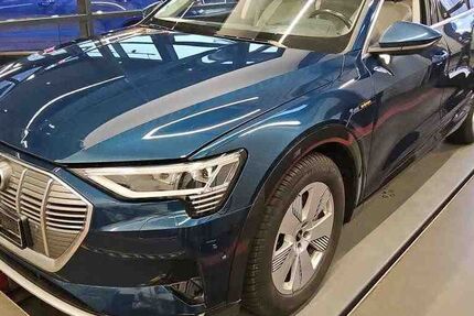 Audi e-tron 83.800 km 29.990 &euro; Bad Langensalza 99947