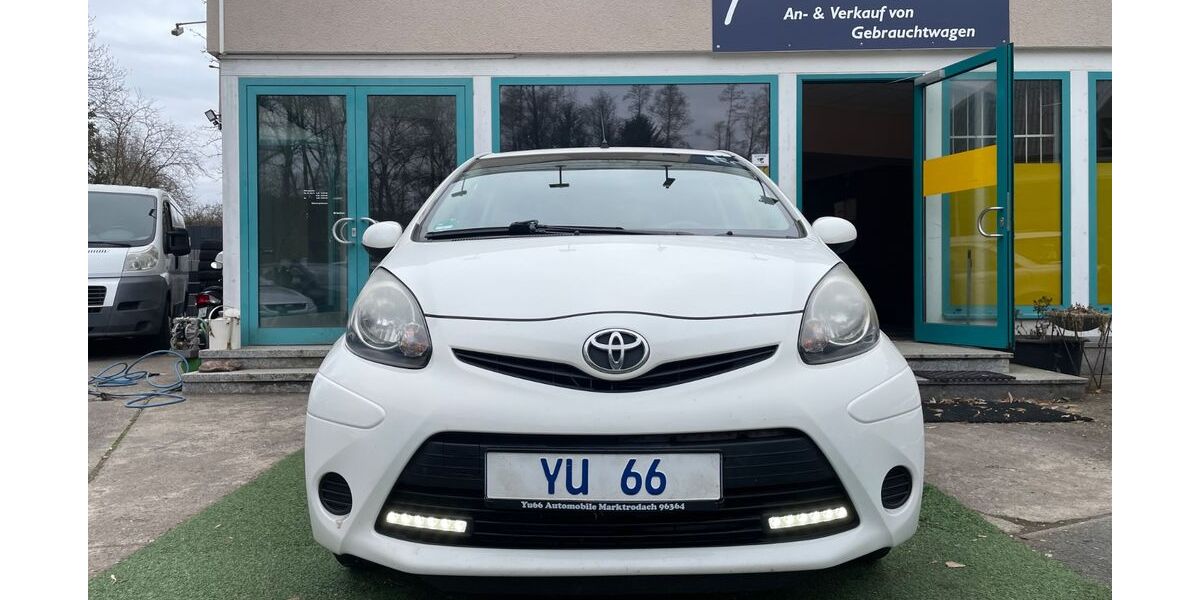 Toyota Aygo (X) 132.000 km 3.990 &euro; Marktrodach 96364