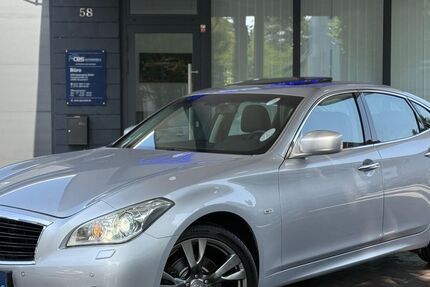 INFINITI M30 129.000 km 12.990 &euro; Düsseldorf 40599