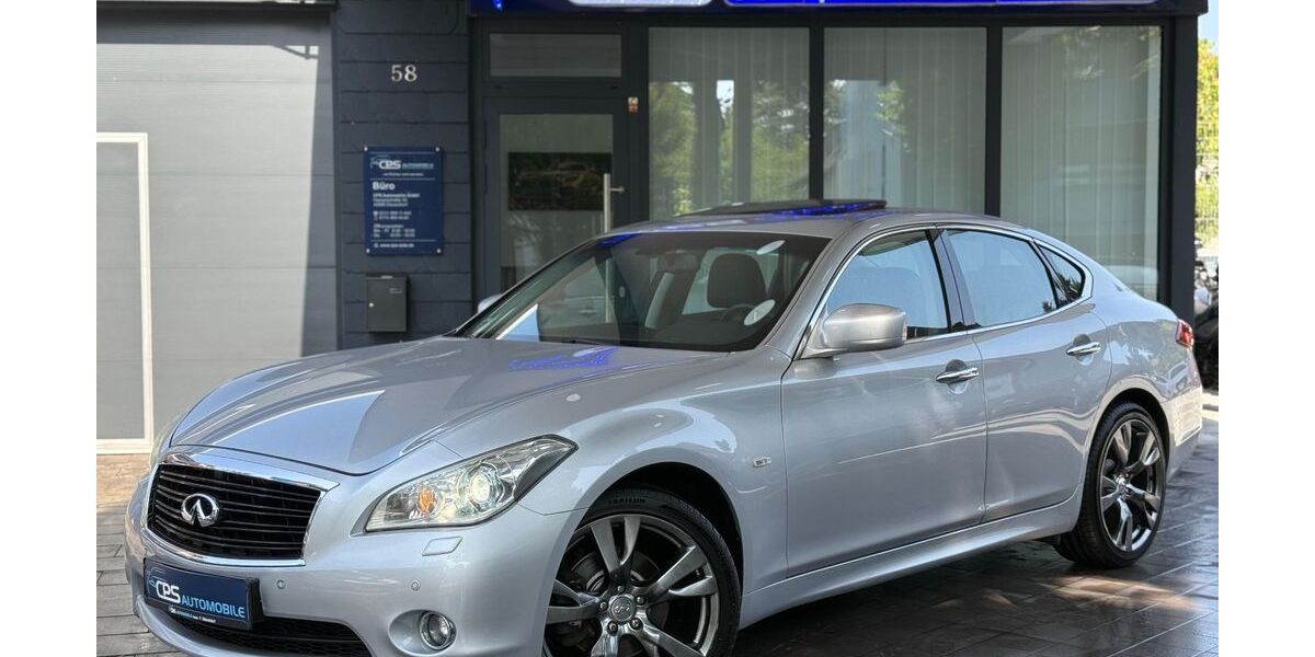 INFINITI M30 129.000 km 12.990 &euro; Düsseldorf 40599