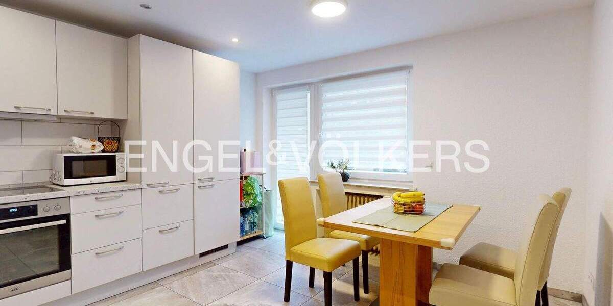 Etagenwohnung Moers Moers-Mitte - 5 Zimmer, 156 m&sup2;, 375.000&euro; | Angebot:23987140