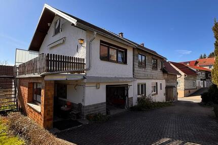 Haus Eisfeld - 11 Zimmer, 195 m&sup2;, 115.000&euro; | Angebot:26215593