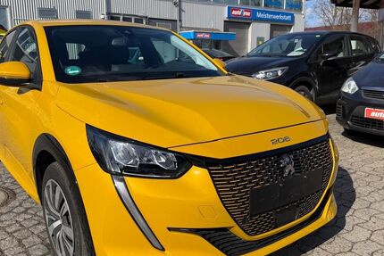 Peugeot 208 81.000 km 13.790 &euro; Berlin 12277