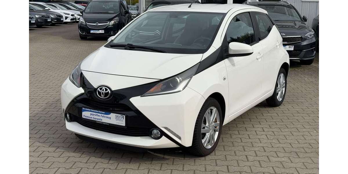 Toyota Aygo 75.000 km 6.990 &euro; Cloppenburg 49661
