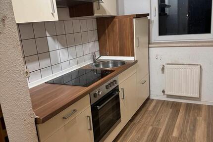Schöne 3-Zimmer DG Wohnung (mit Nähe zum Bahnhof & zur Uni)
