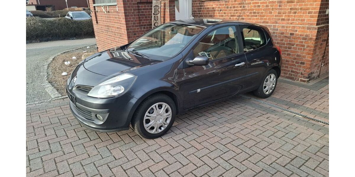 Renault Clio 255.555 km 1.700 &euro; Drochtersen 21706