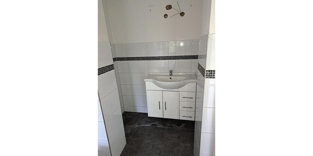 Reihenhaus Pasewalk - 3 Zimmer, 99 m&sup2;, 50.000&euro; | Angebot:27243104