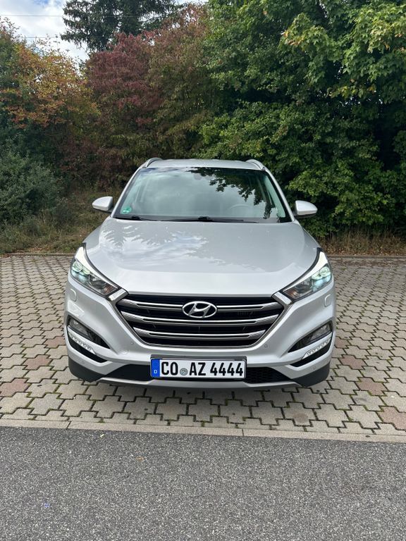 Hyundai TUCSON 134.000 km 17.500 € Coburg 96450
