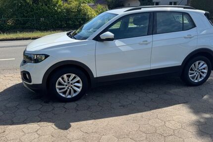 VW T-Cross 187.000 km 10.300 &euro; Stelle 21435