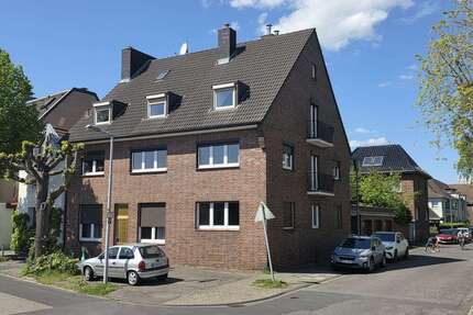 Haus zum Kaufen in Köln Sürth 1.265.000 € 308 m²