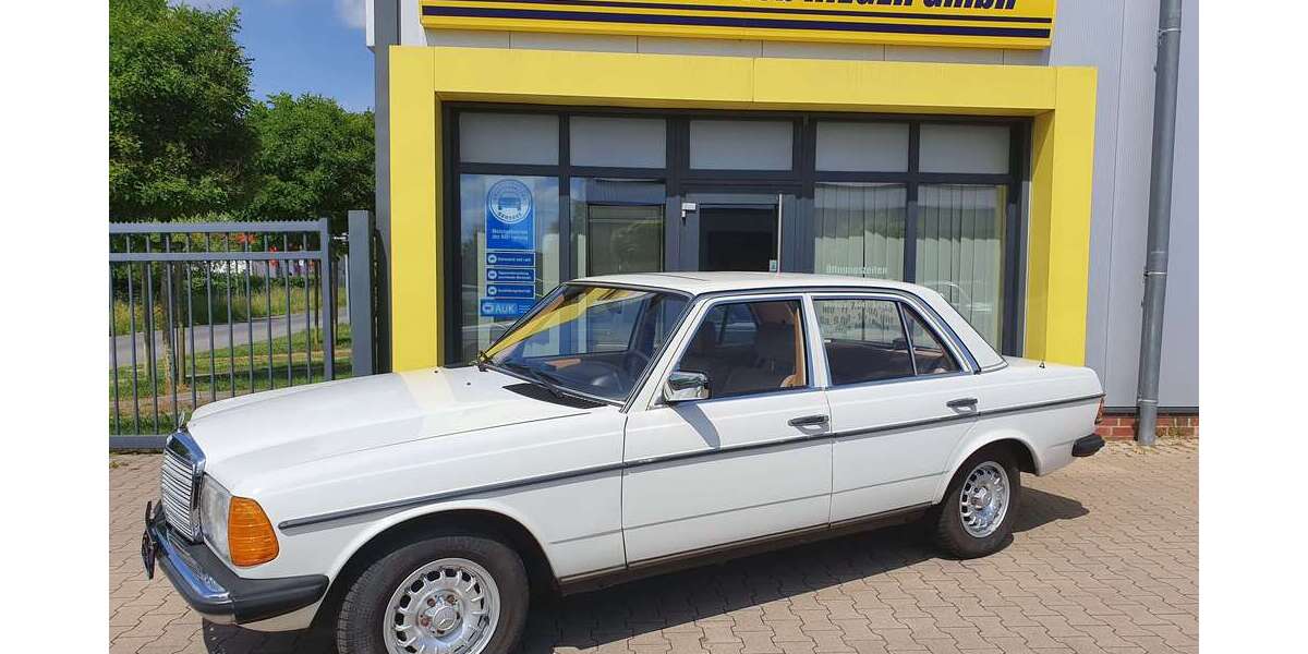 Mercedes-Benz 200 345.215 km 7.450 &euro; Metjendorf/Wiefelstede 26215