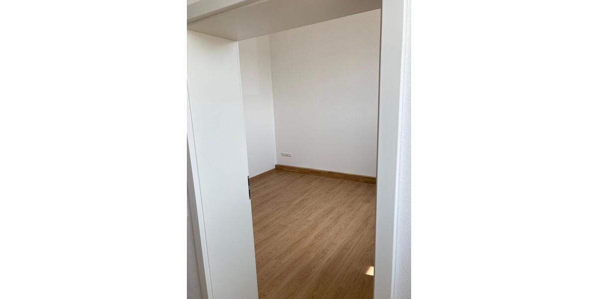 Erdgeschoßwohnung Eggolsheim - 3 Zimmer, 100 m&sup2;, 1.200&euro; | Angebot:26618008