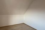 Etagenwohnung Wesendorf - 4 Zimmer, 90 m&sup2;, 880&euro; | Angebot:25980986