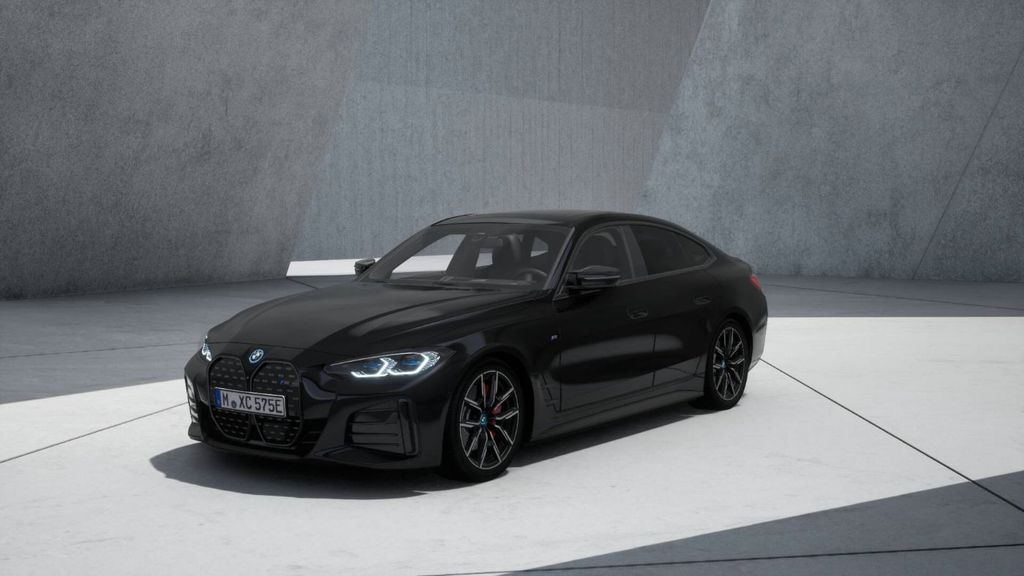 BMW i4 23.483 km 48.855 &euro; Zwickau 08060