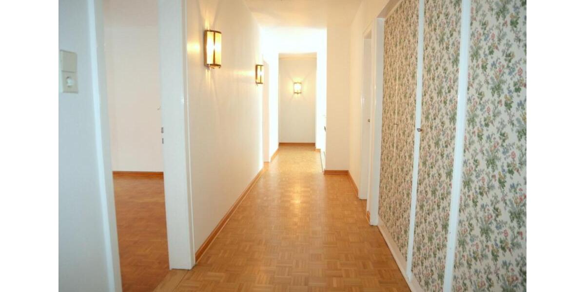 Einfamilienhaus Ganderkesee - 8 Zimmer, 257 m&sup2;, 1.500&euro; | Angebot:25307610