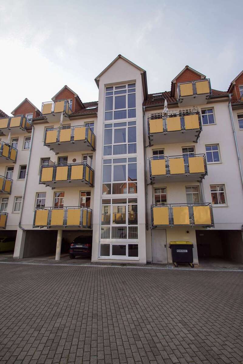 Zwei vermietete Wohnungen in Bestlage von Arnstadt – direkt an der Liebfrauenkirche 4 zimmer