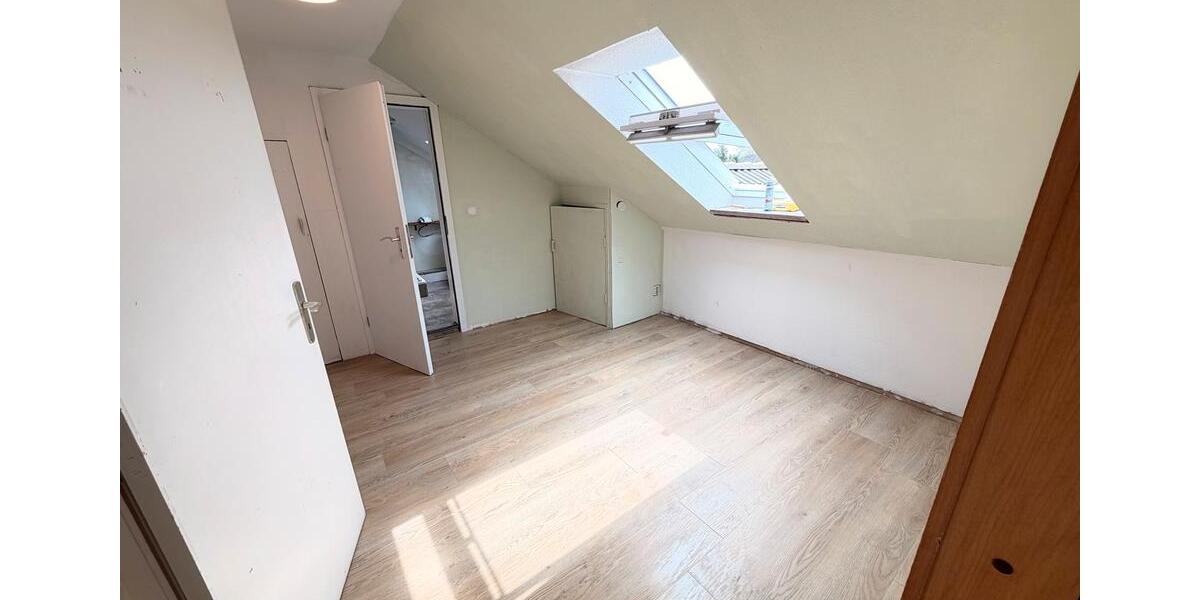 Dachgeschoßwohnung Niebüll - 3 Zimmer, 45 m&sup2;, 600&euro; | Angebot:26414301