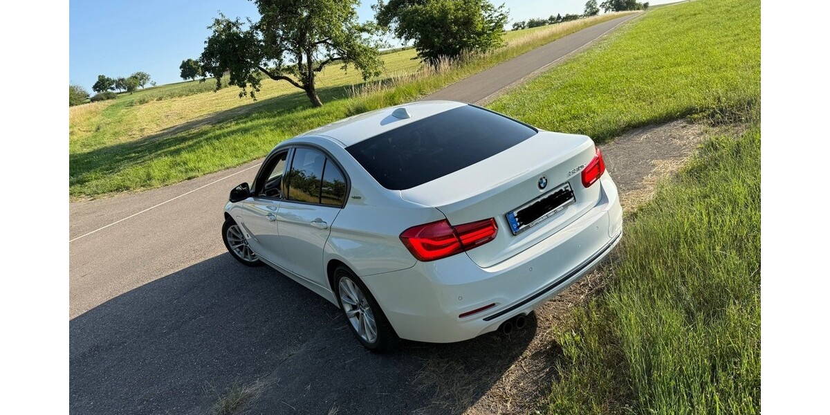 BMW 330 83.170 km 17.500 &euro; Böbingen 86399