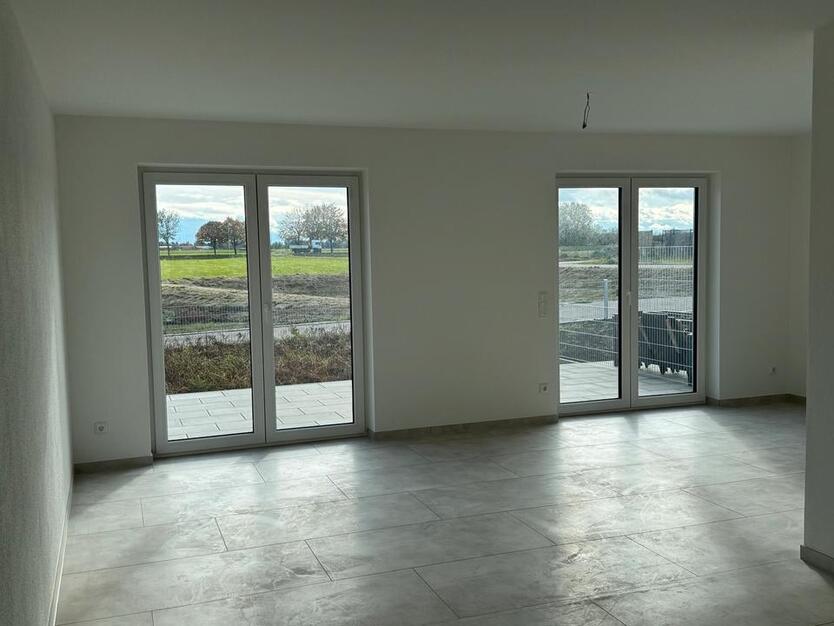 Prov.frei Neubau DHH mit Keller Garage Stellplatz zimmer