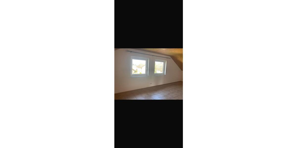 Dachgeschoßwohnung Ottersweier - 2 Zimmer, 70 m&sup2;, 540&euro; | Angebot:26268859