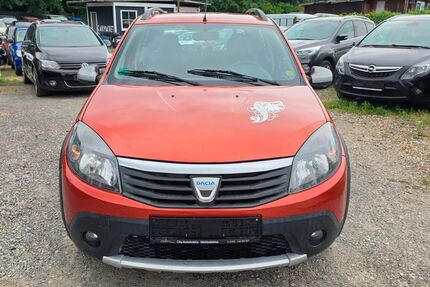 Dacia Sandero 96.146 km 2.390 &euro; Braunschweig 38120