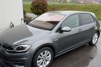 VW Golf 45.000 km 17.950 &euro; Föritztal 96524