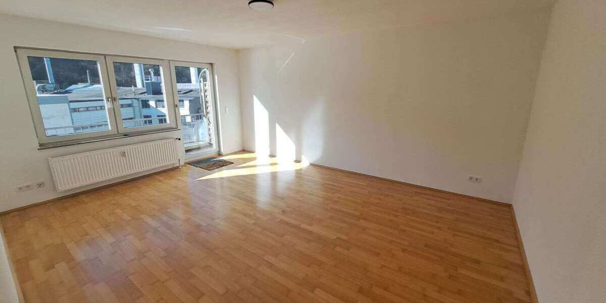 Etagenwohnung Kierspe Tannenbaum - 3 Zimmer, 88 m&sup2;, 189.000&euro; | Angebot:26341932