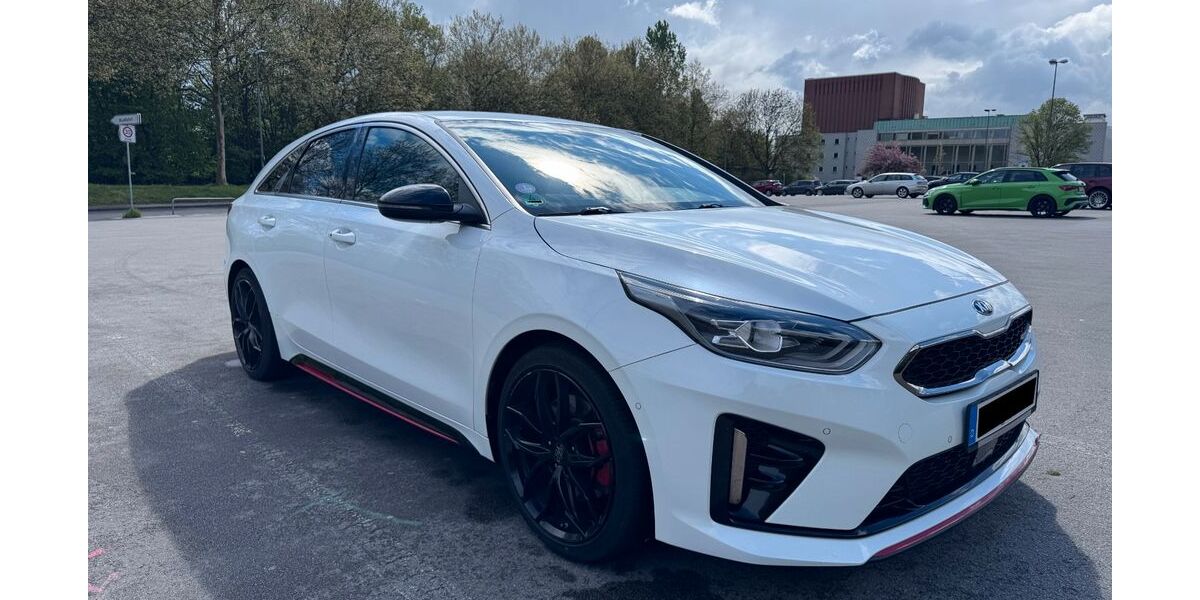 Kia pro ceed / ProCeed 97.966 km 20.200 &euro; Lünen 44532