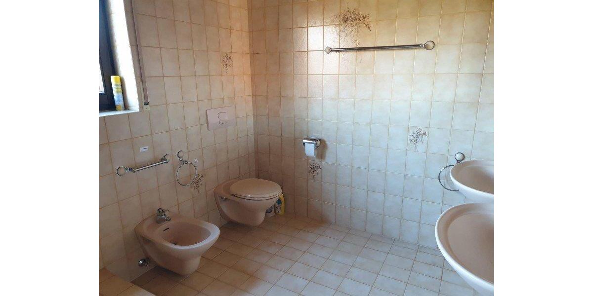 Mehrfamilienhaus, Wohnhaus Eschwege - 7 Zimmer, 252 m&sup2;, 375.000&euro; | Angebot:26716962